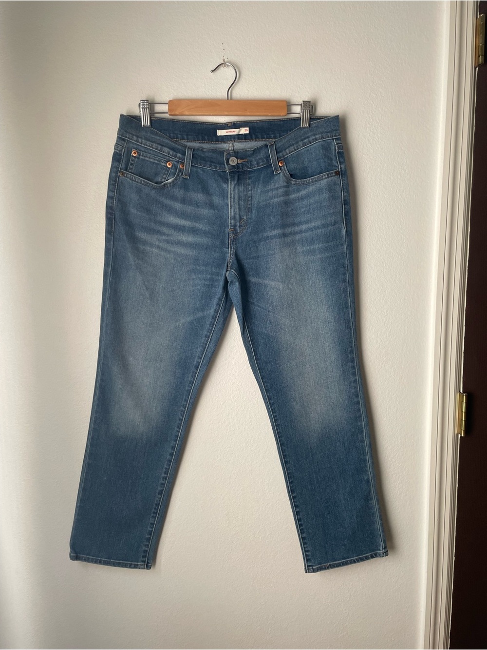 Levi’s boyfriend jean